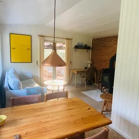 Cozy Cabin, Walking Distance To The Ocean. Vejby